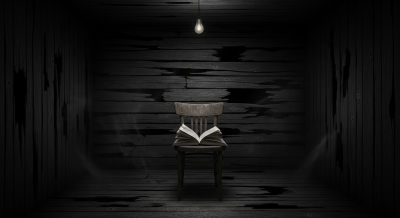 어둡고 으스스한 분위기의 방 안은 흐