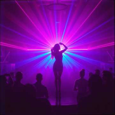 빛나는 그녀의 밤